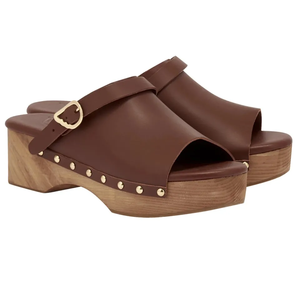 Classic clog chestnut