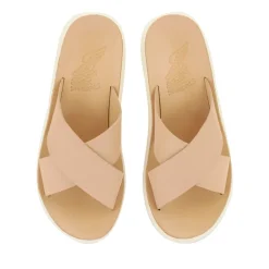 Thais comfort natural