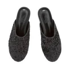The slipper black