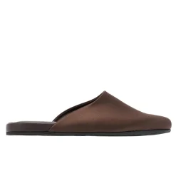 The slipper brown