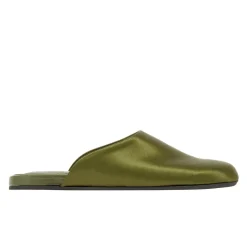The slipper khaki